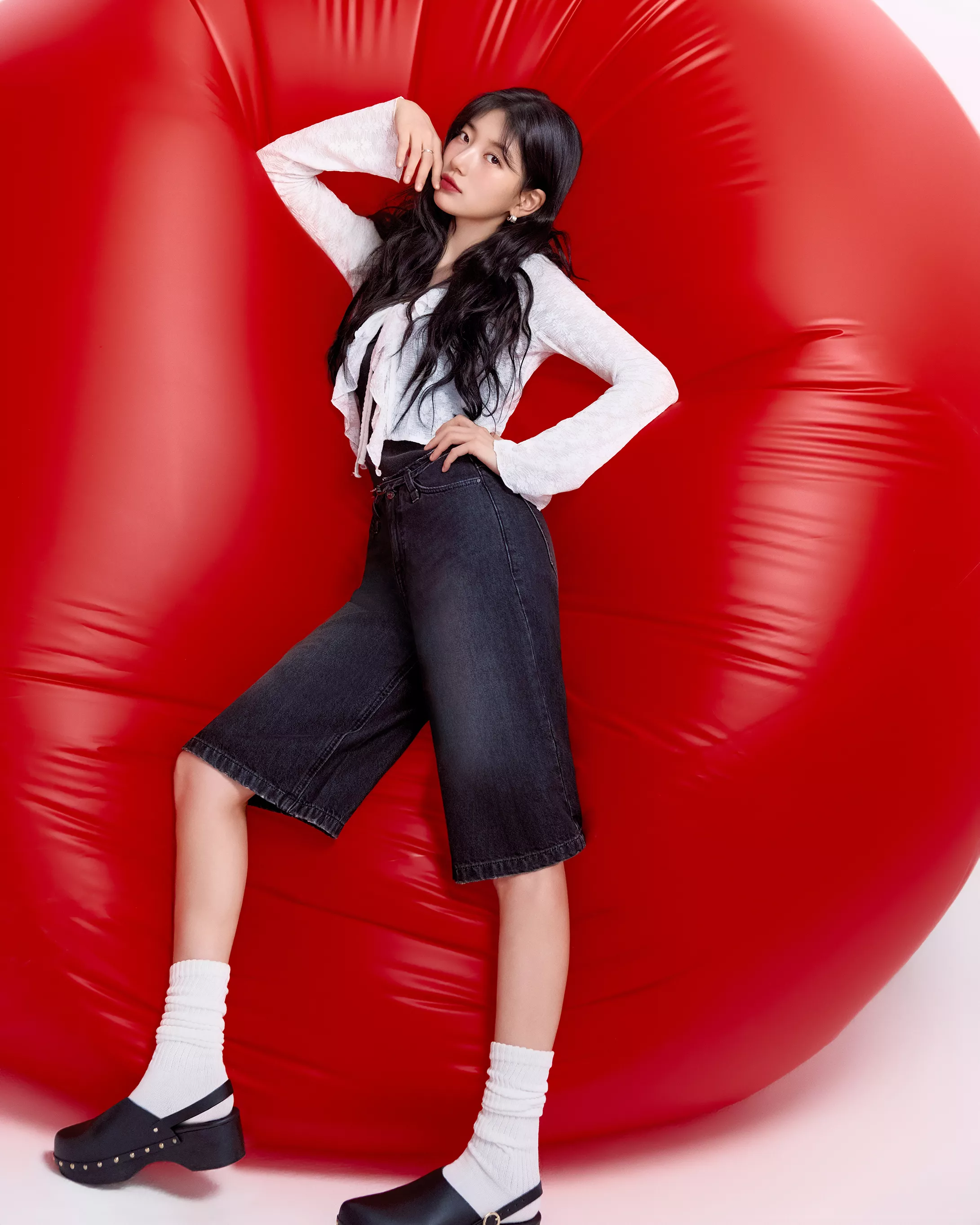 수지 게스 화보 7번째 사진