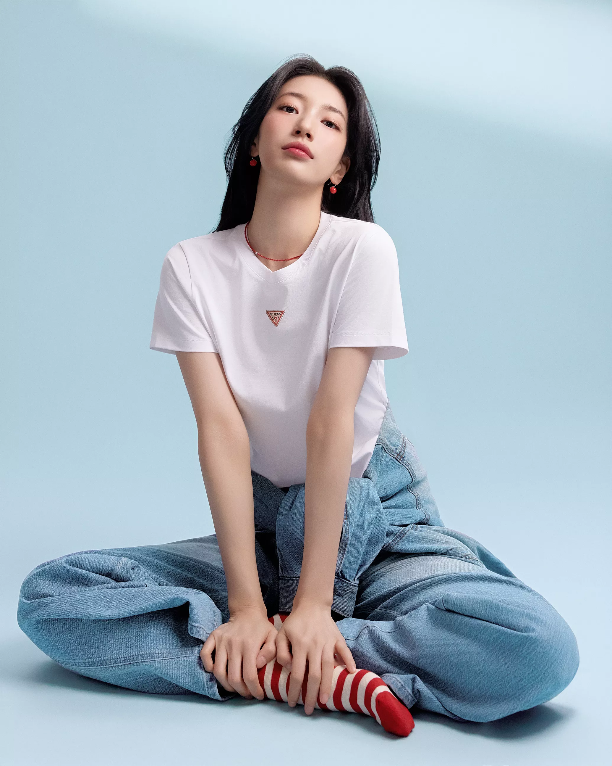 수지 게스 화보 3번째 사진