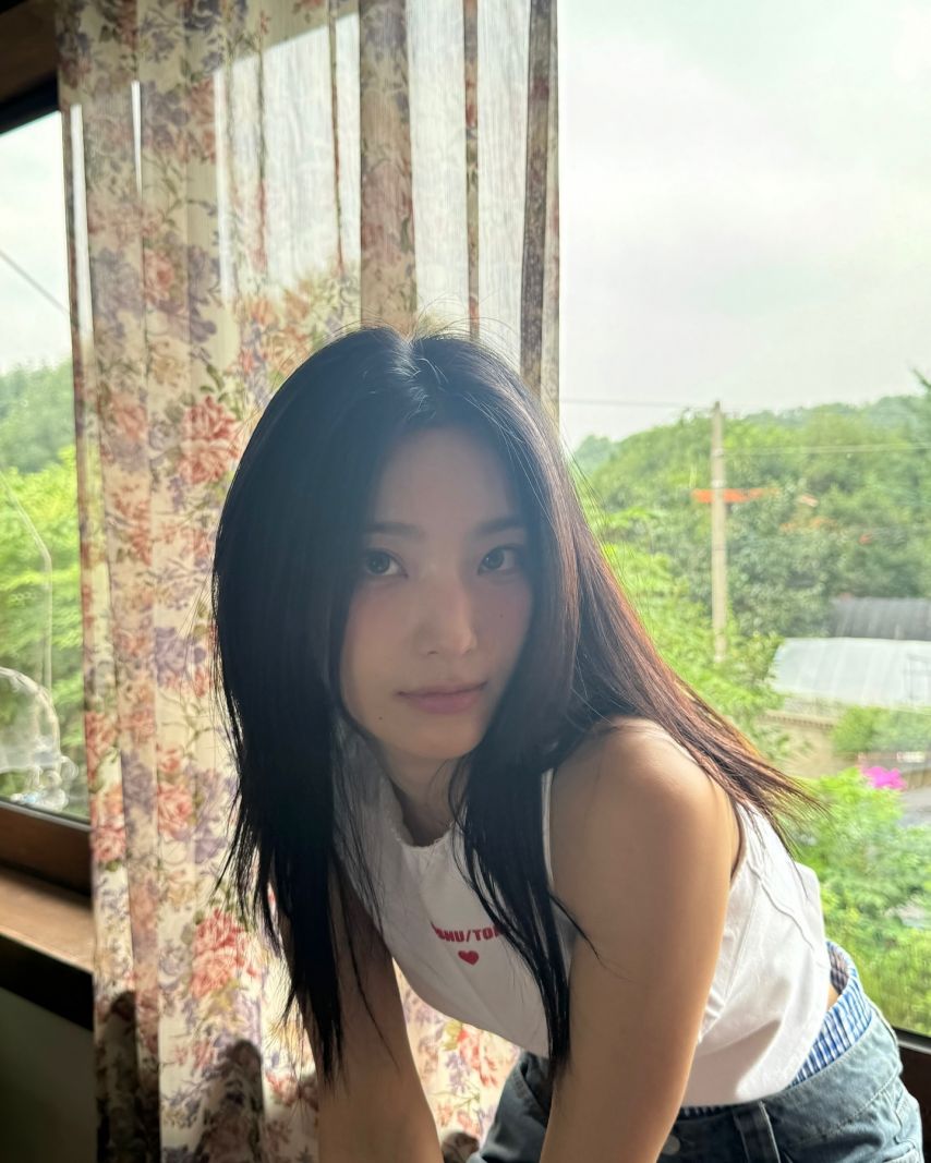 프로미스나인 이새롬,벡지헌1_1.jpg