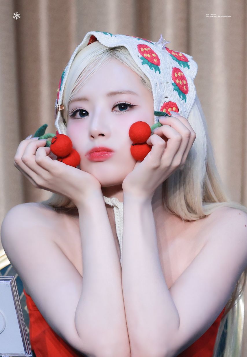 박지원 (프로미스나인)2_2.jpg