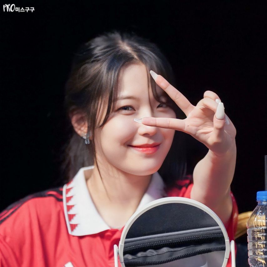 프로미스나인 지헌1_1.jpeg