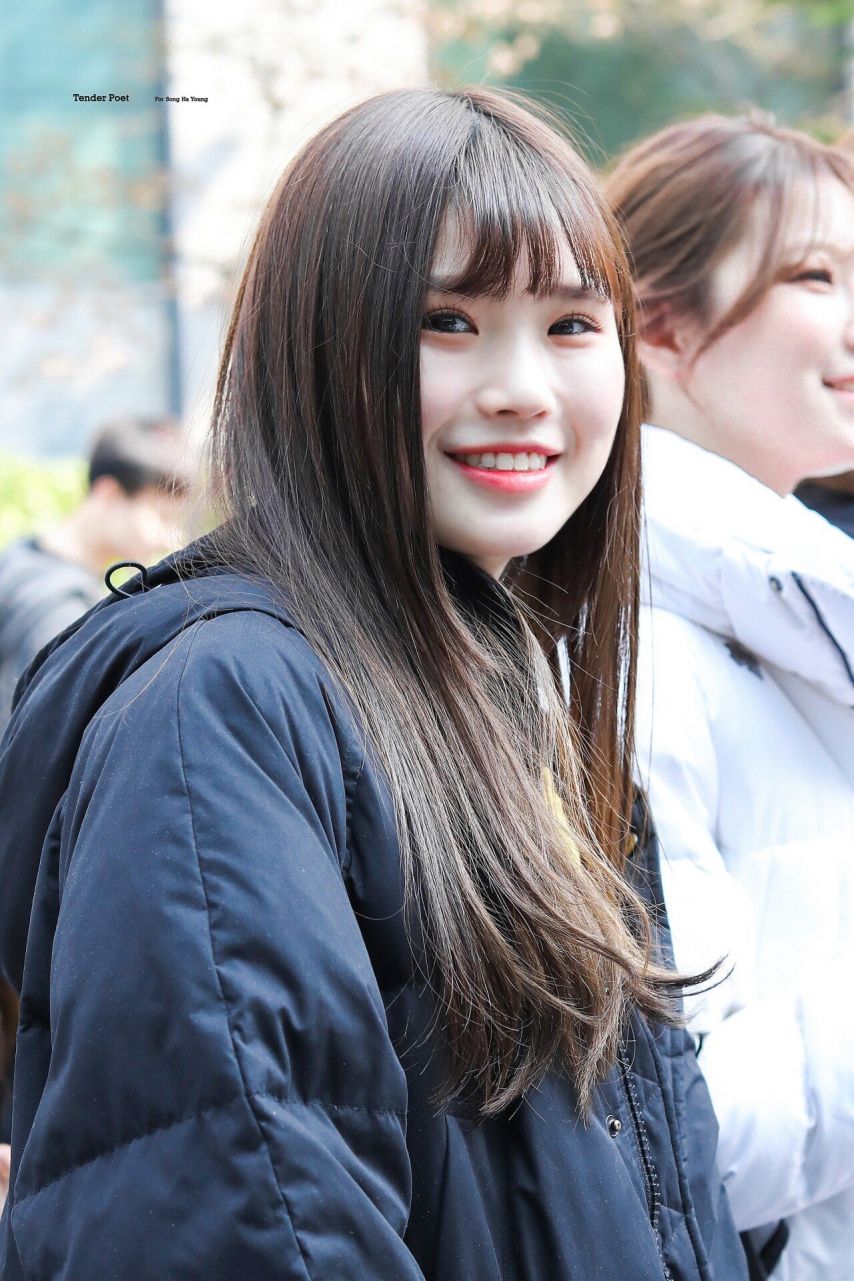 프로미스나인 하영1_3.jpeg