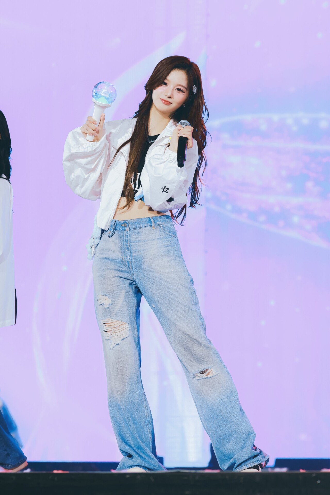 엔믹스 윤아1_3.jpg