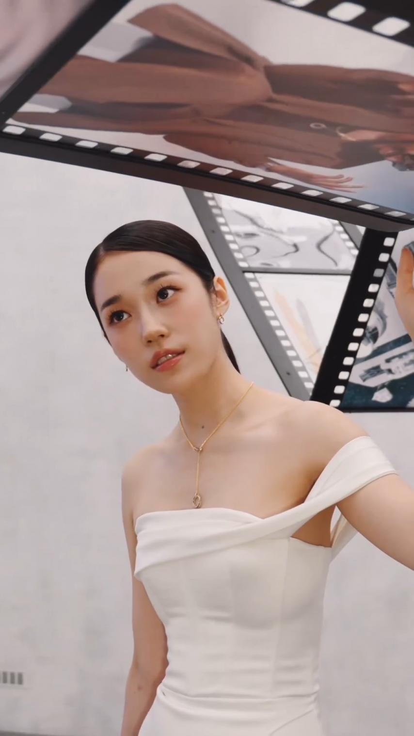 노윤서 & 지수 블랙핑크 등 Cartier1_1.png.jpg