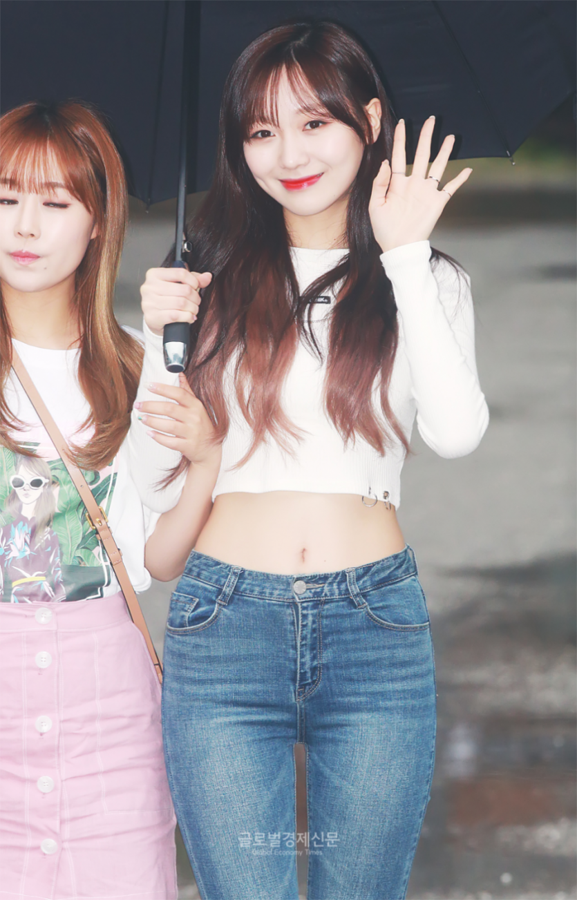    출근길 허리자랑하는 빵떡이