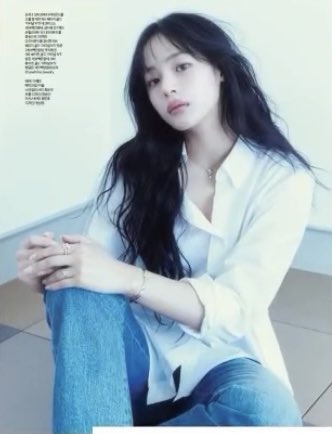 뉴진스 민지 하퍼스바자1_4.jpg