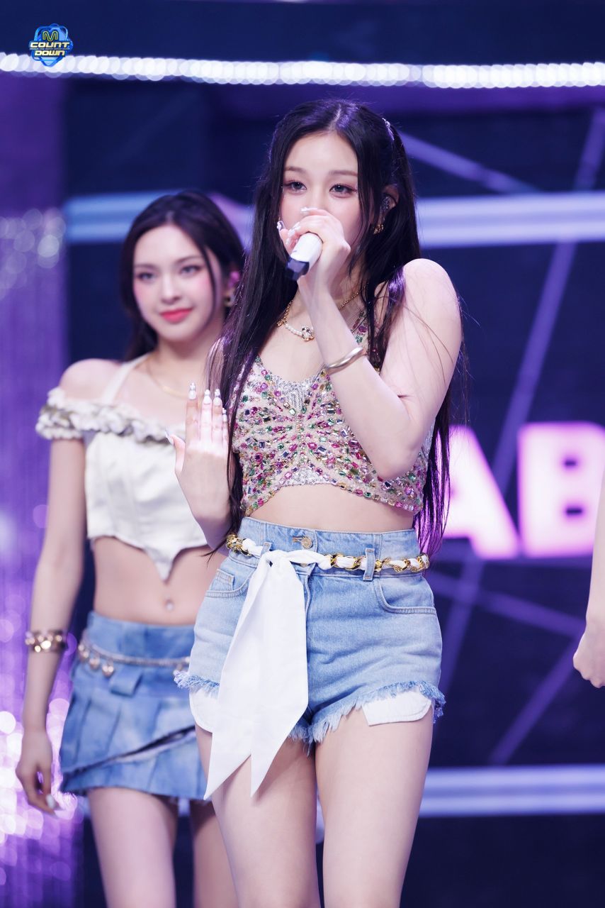 베이비몬스터 인기가요,엠카운트다운 현장포토1_80.jpg