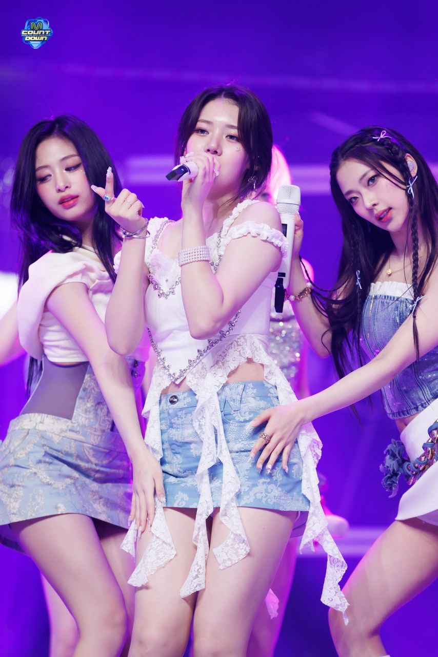 베이비몬스터 인기가요,엠카운트다운 현장포토1_70.jpg