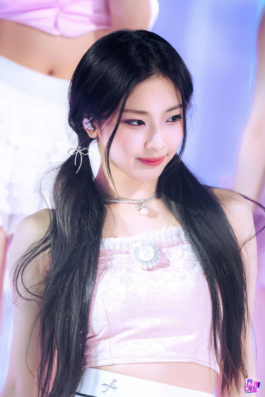 베이비몬스터 인기가요,엠카운트다운 현장포토1_6.jpg