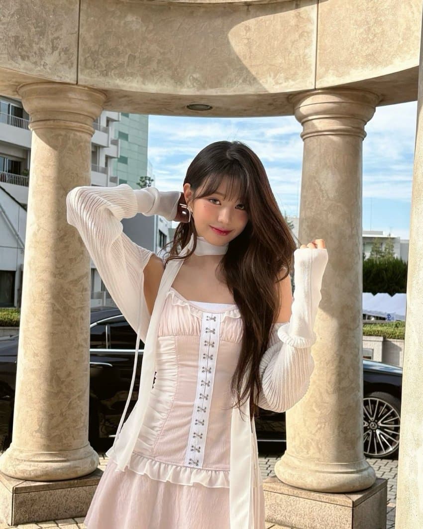 아이브 원영 침대위1_7.jpg