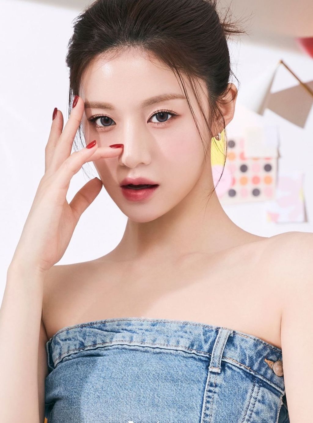 고윤정 렌즈미 광고 16.jpg