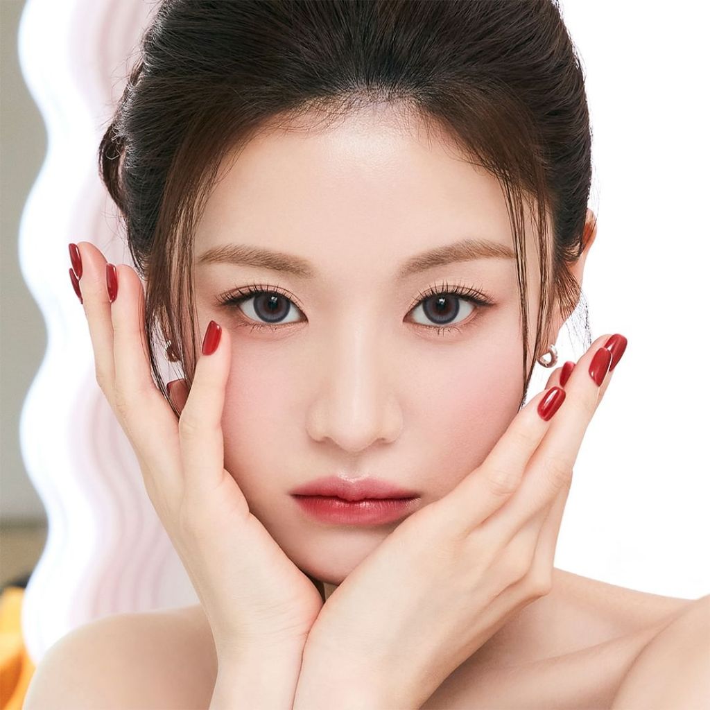 고윤정 렌즈미 광고 10.jpg