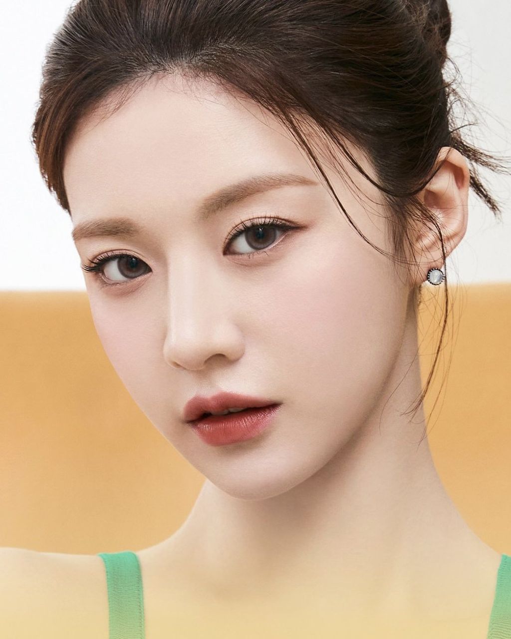고윤정 렌즈미 광고 11.jpg