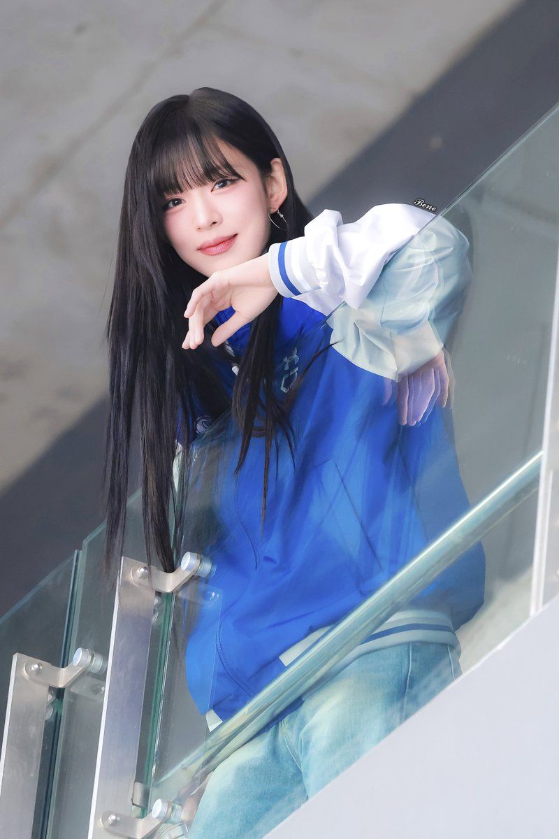 프로미스나인 이채영1_3.jpg