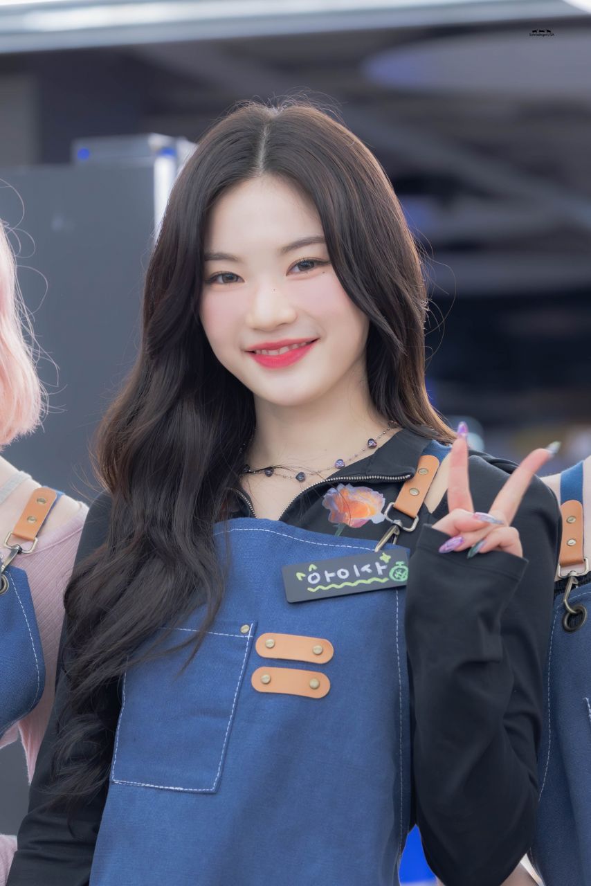 스테이씨 아이사1_6.jpg