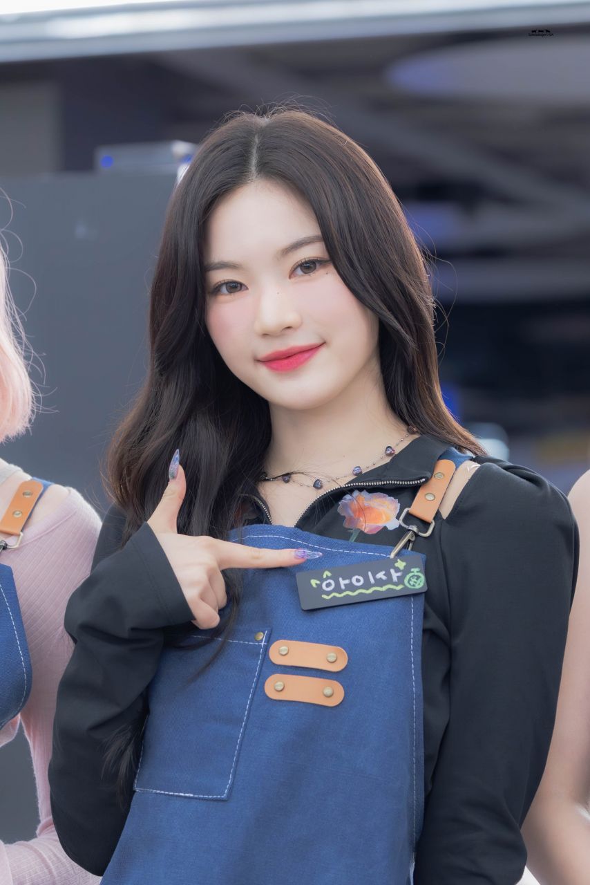 스테이씨 아이사1_4.jpg