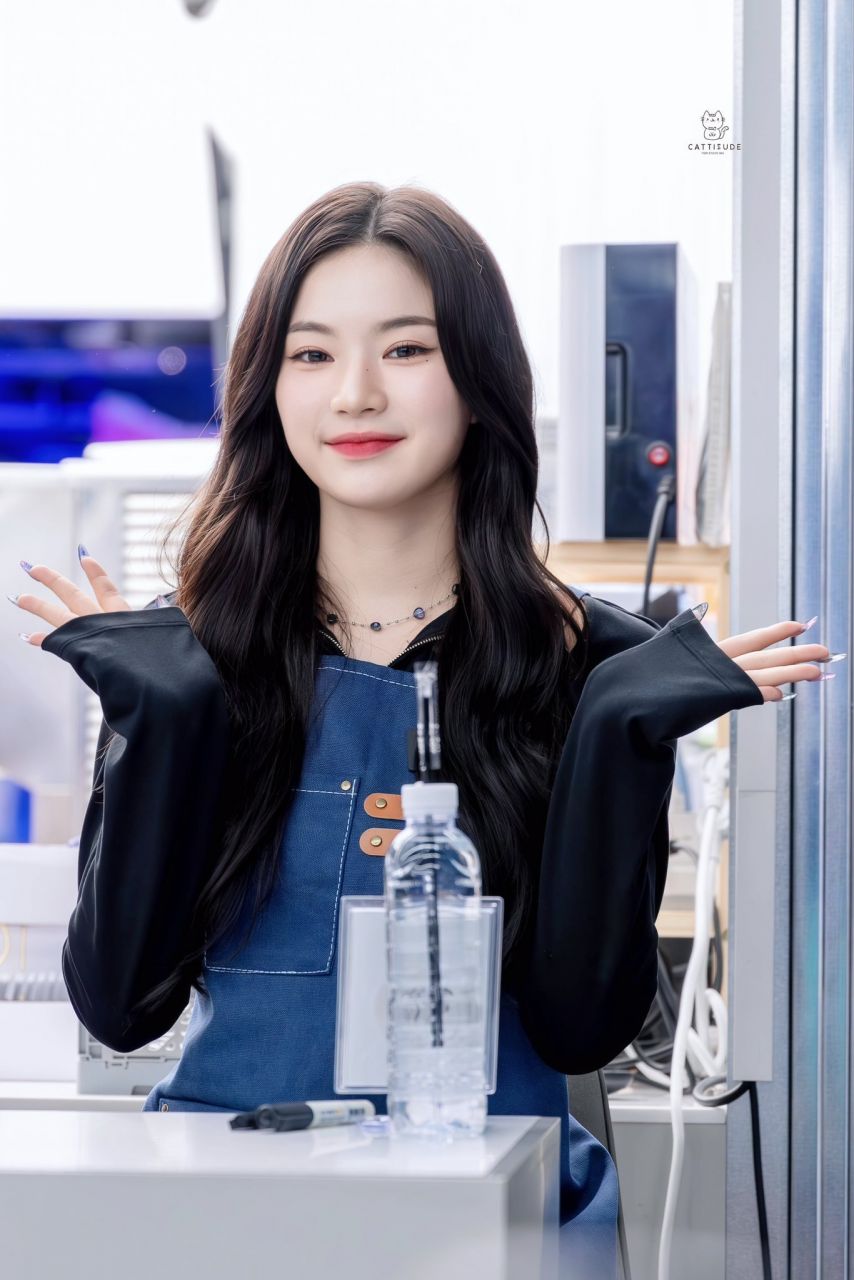 스테이씨 아이사1_2.jpg