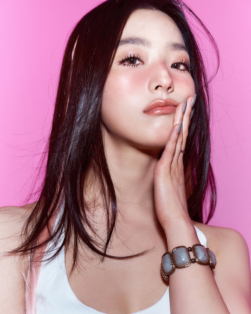 프로미스나인 이새롬1_4.jpg