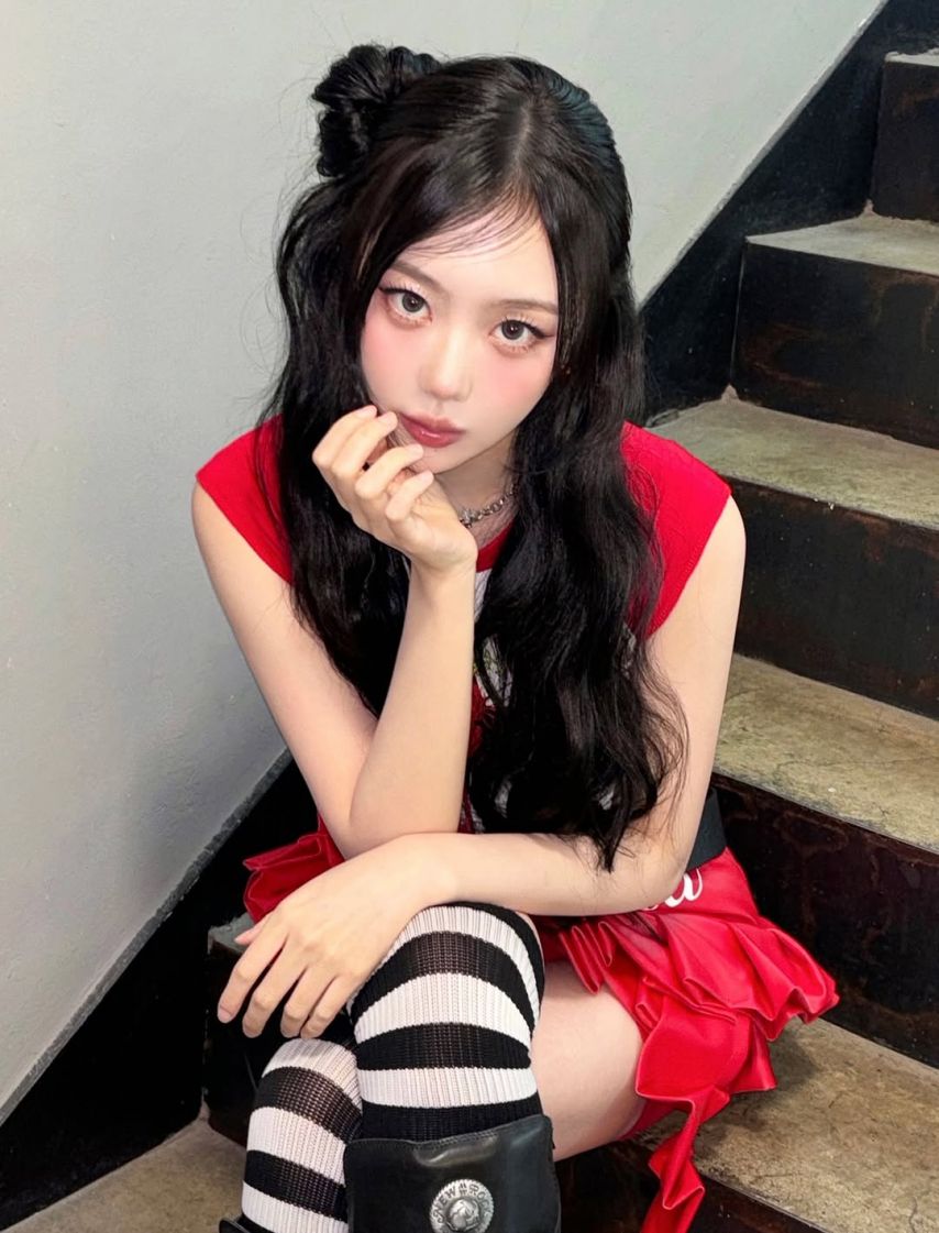 BADVILLAIN (배드빌런) 윤서1_3.jpg