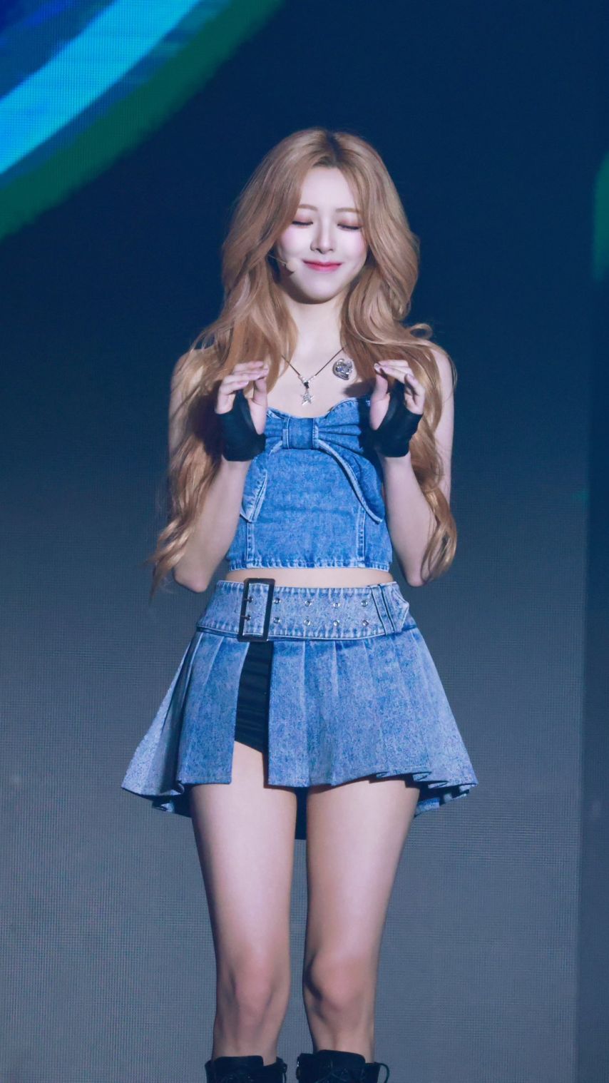 ITZY 유나1_3.jpg