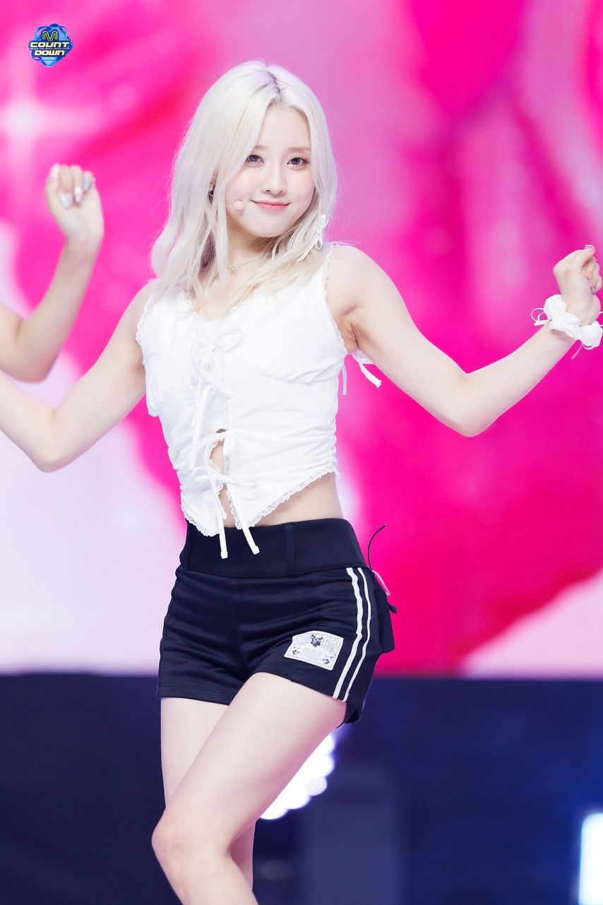라잇썸 나영1_5.jpg