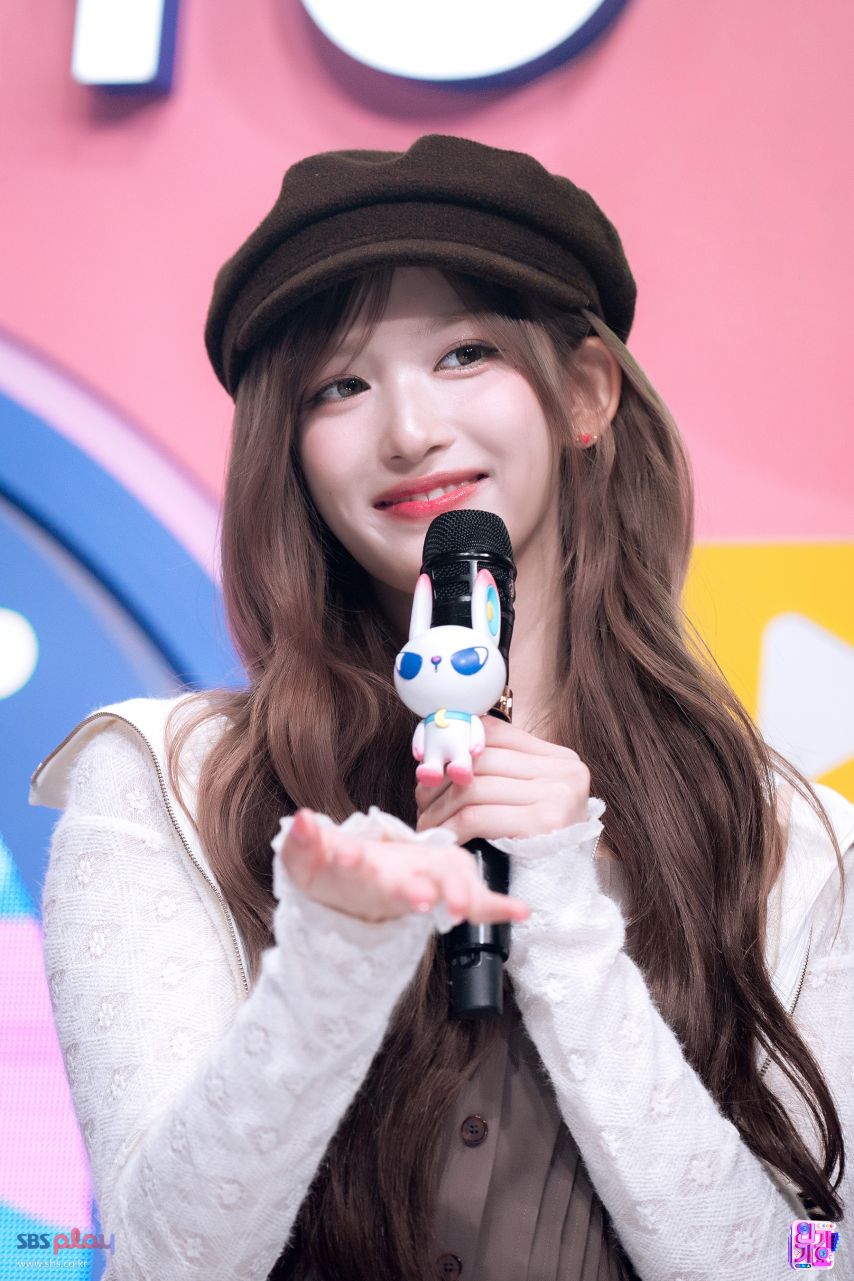 아이브 이서 인기가요 현장포토1_3.jpg