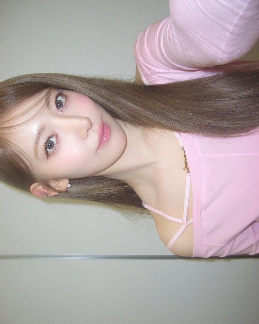 르세라핌 김채원,사쿠라1_4.jpg