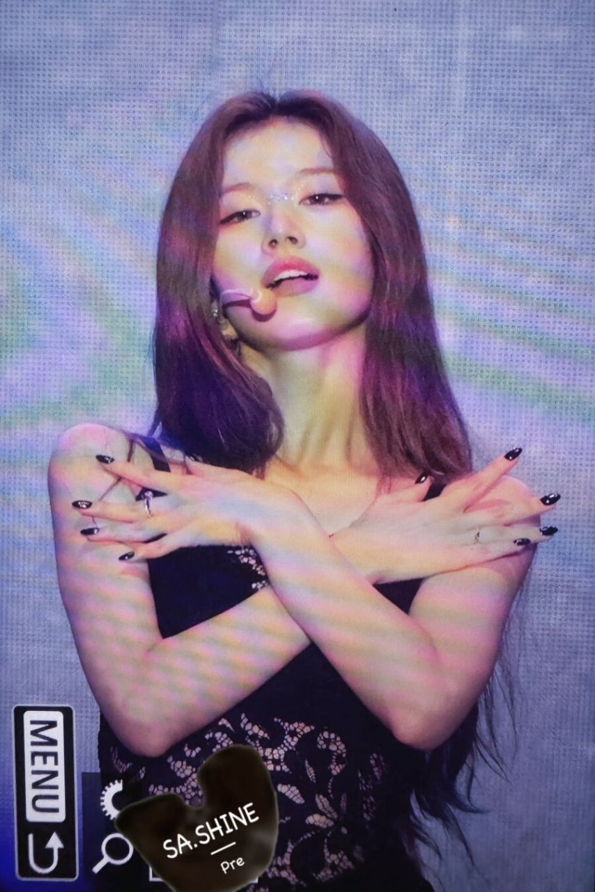역시란 말이 나오는 트와이스 사나 란제리룩 섹시미1_7.jpg