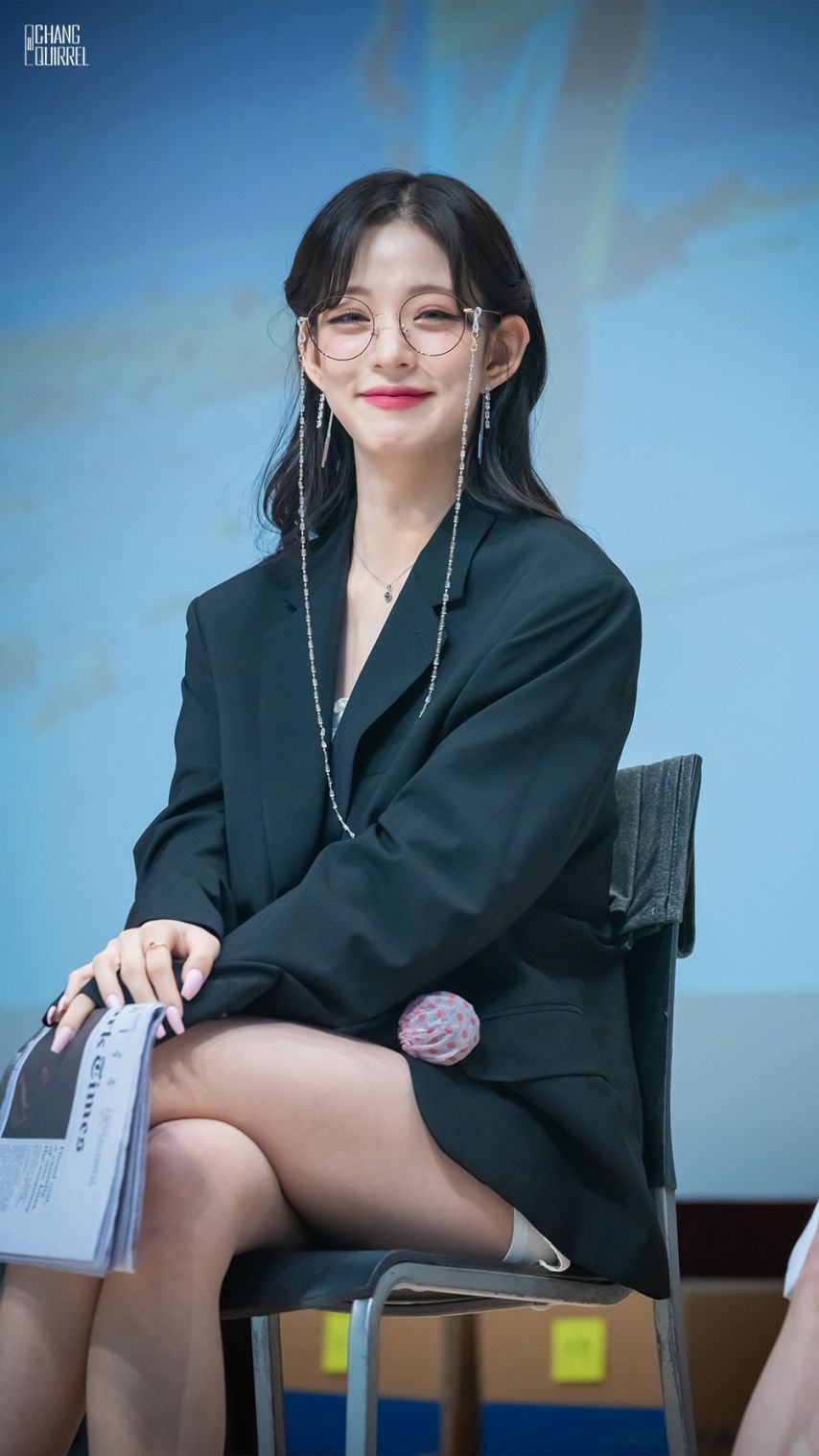 프로미스나인 이채영2_2.jpg