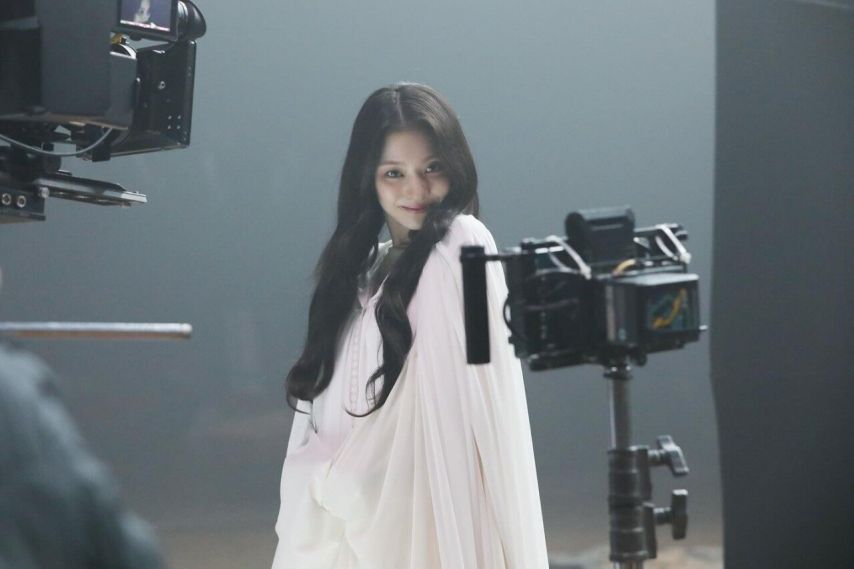 프로미스나인 나경1_2.jpeg