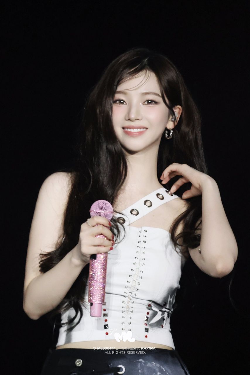250517 슈퍼팝2025코리아 에스파 카리나1_7.jpg