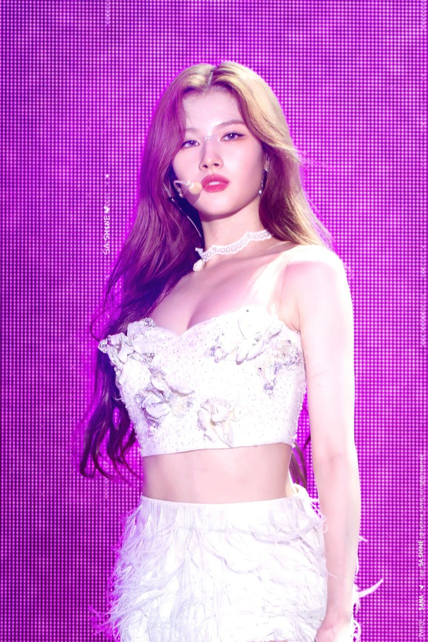 트와이스 사나1_3.jpg