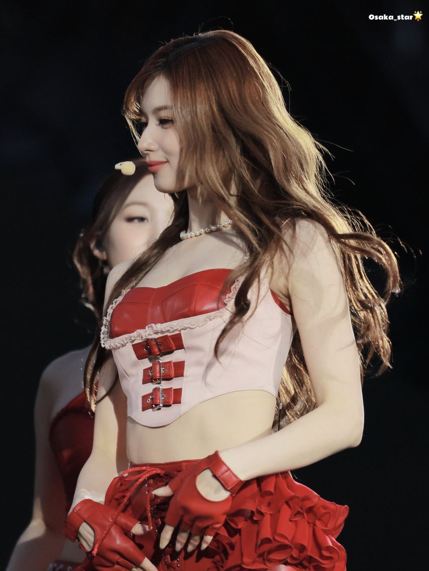 트와이스 사나1_7.jpg