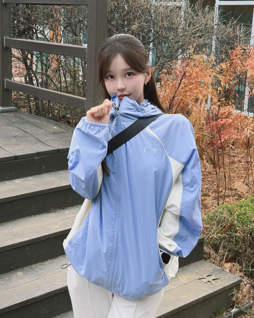 김윤희 아나운서1_1.jpg