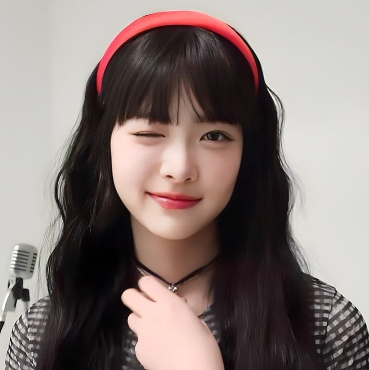 르세라핌 은채1_2.jpg