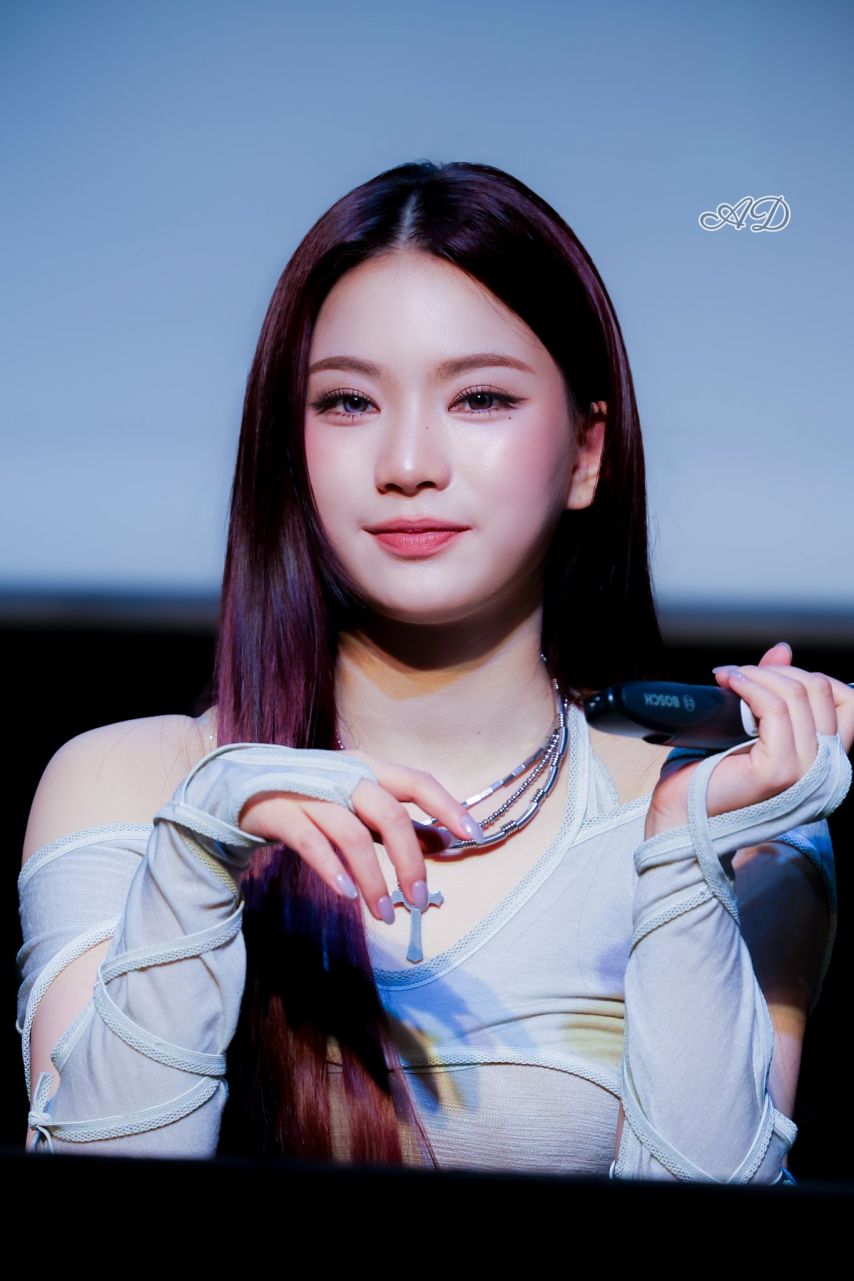 스테이씨 아이사1_6.jpg