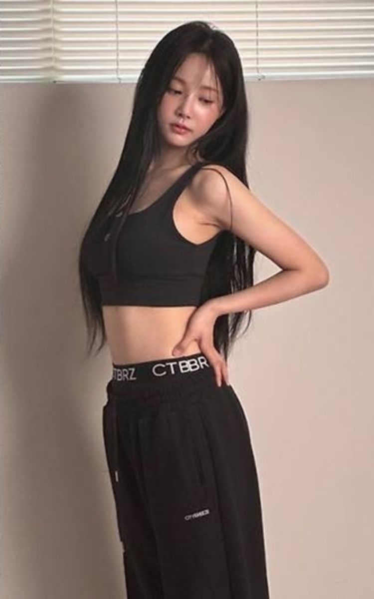 전직 모모랜드 연우 레깅스 근황 & 소시 유리 비키니 폼.jpg1_4.jpg