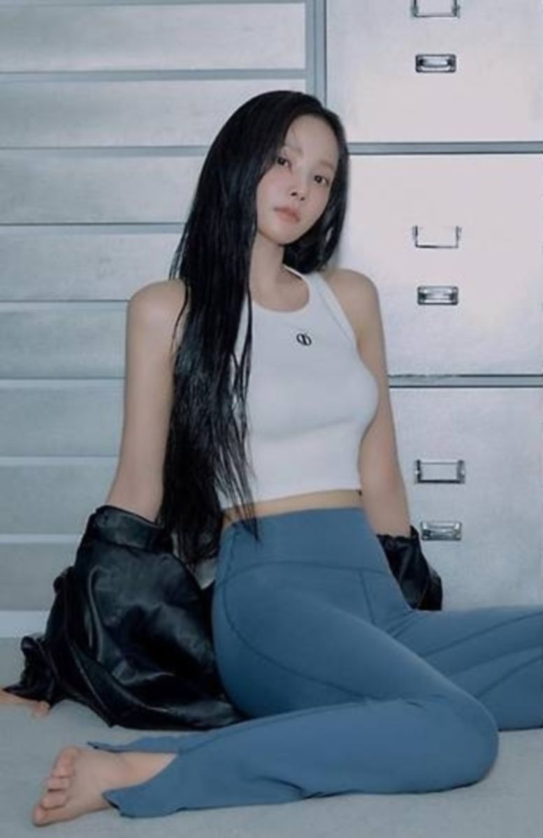 전직 모모랜드 연우 레깅스 근황 & 소시 유리 비키니 폼.jpg1_1.jpg
