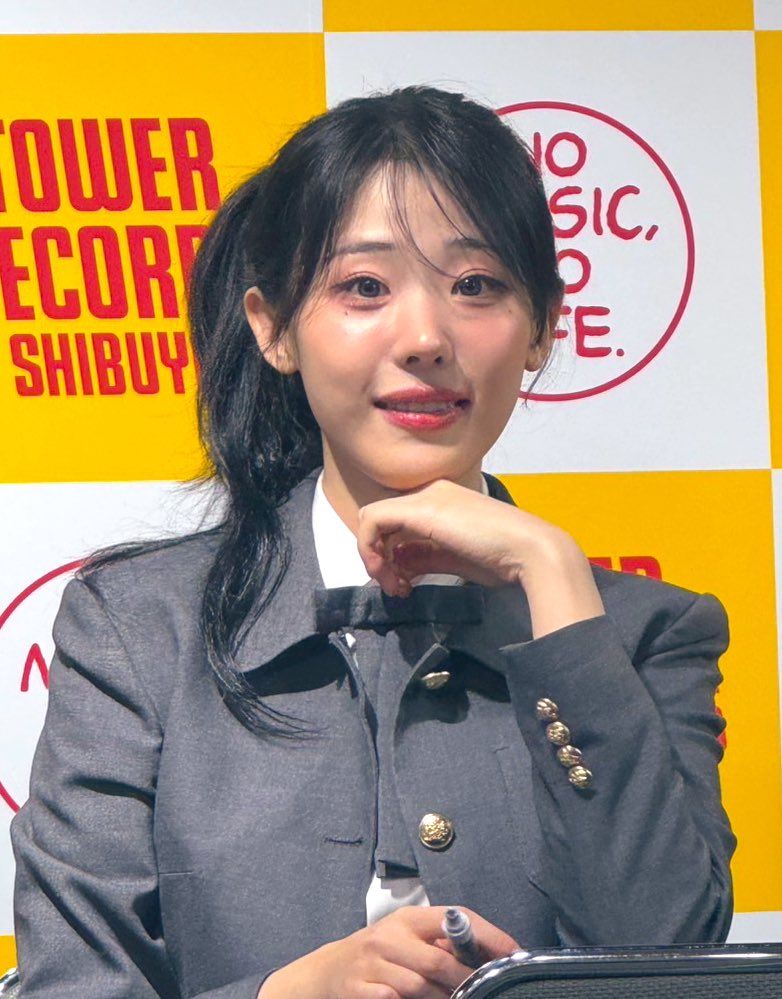 [QWER] 히나1_1.jpg
