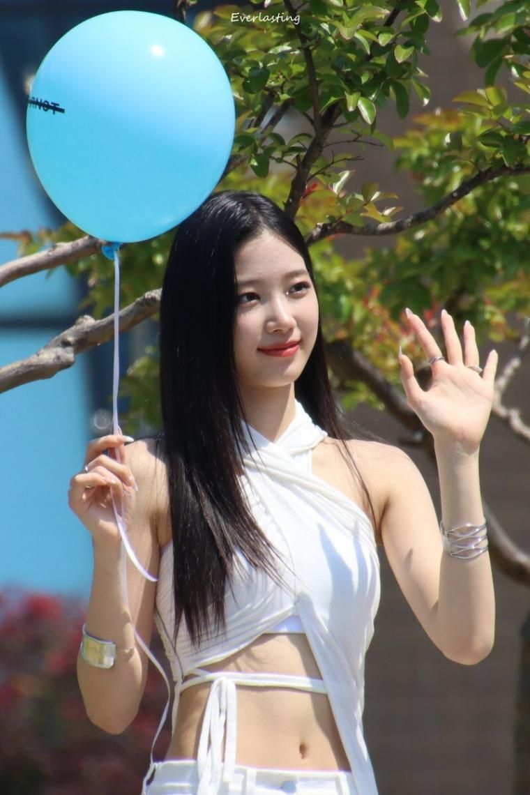 르세라핌 카즈하1_1.jpg