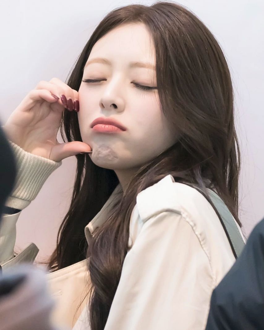 [ITZY] 유나1_2.jpg
