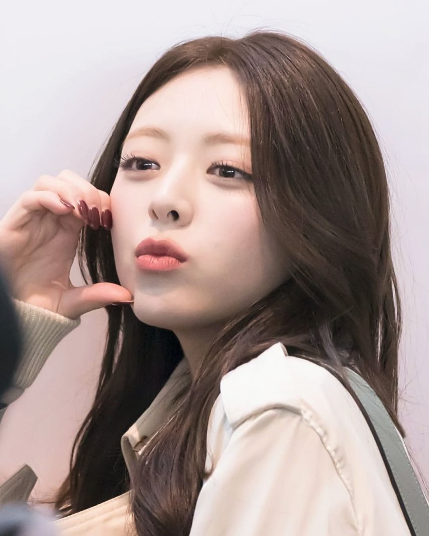 [ITZY] 유나1_1.jpg