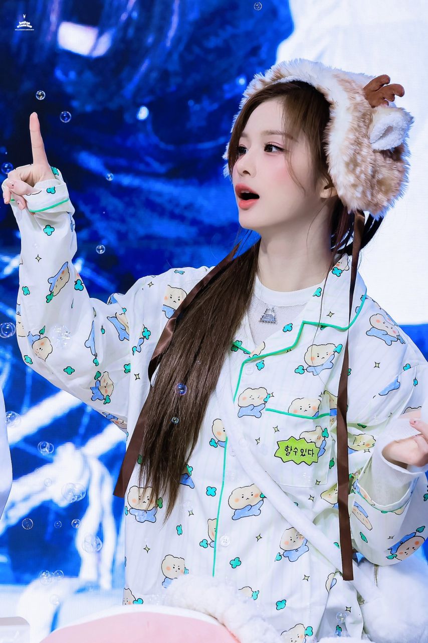 [엔믹스] 설윤1_3.jpg