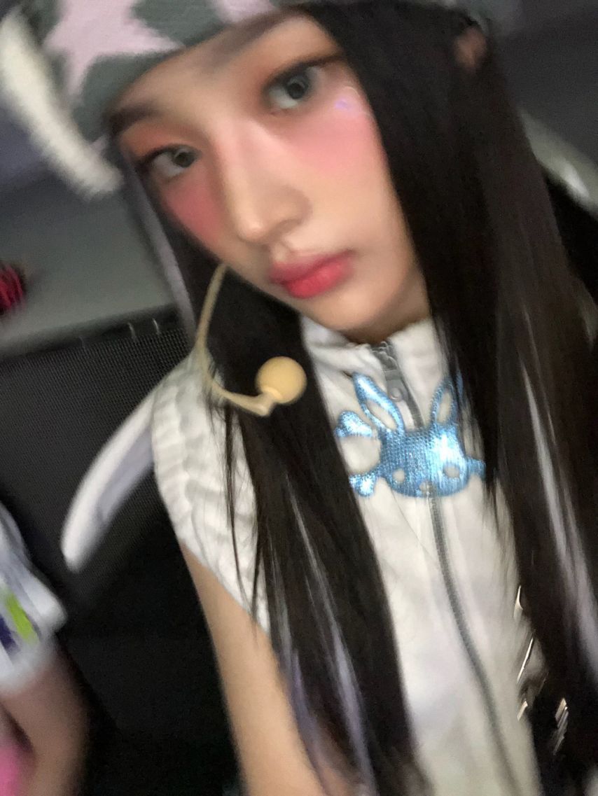 뉴진스 민지1_3.jpg