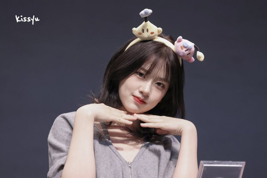 아이브 안유진1_2.jpg