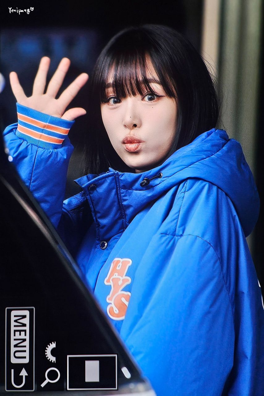 [아이즈원] 최예나 . 권은비1_2.jpg