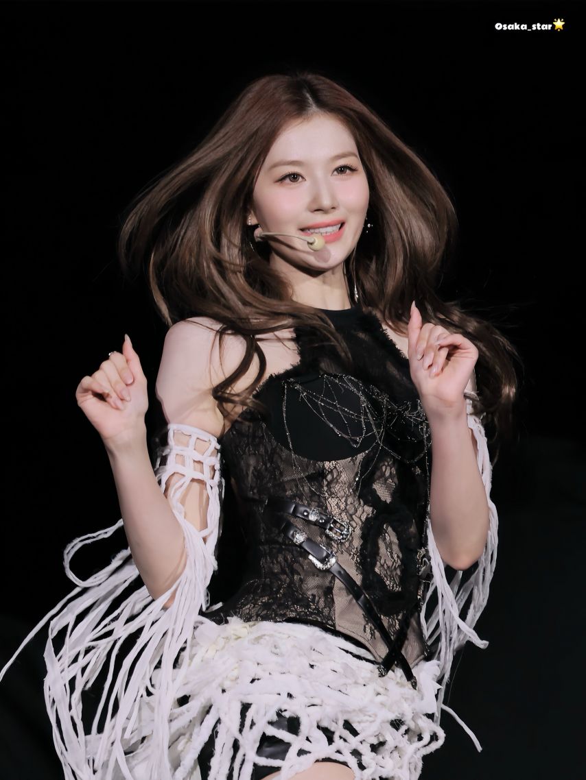 트와이스 사나1_2.jpg