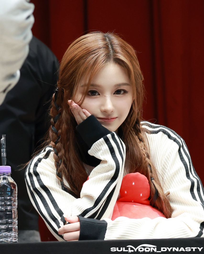 엔믹스 설윤1_10.jpg