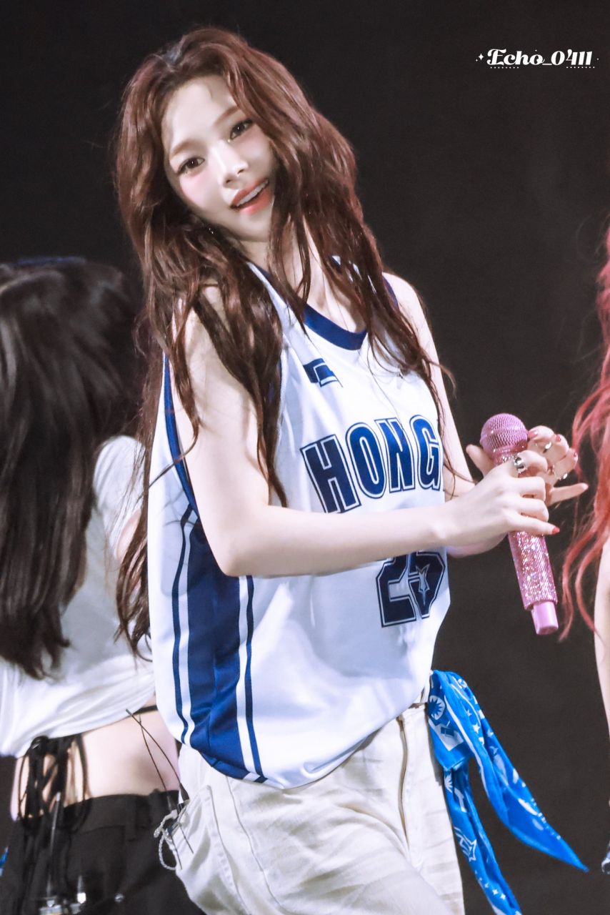 에스파 카리나 홍익대1_9.jpg