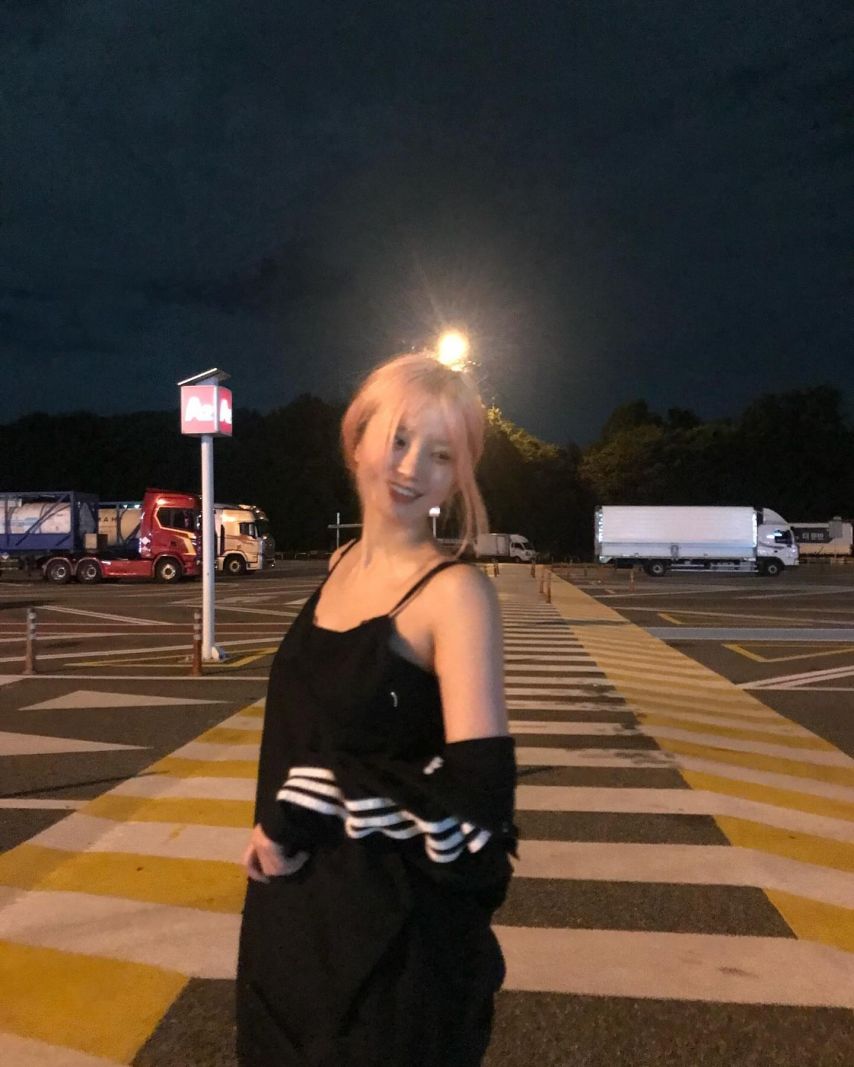 프로미스나인 송하영,이서연1_3.jpg